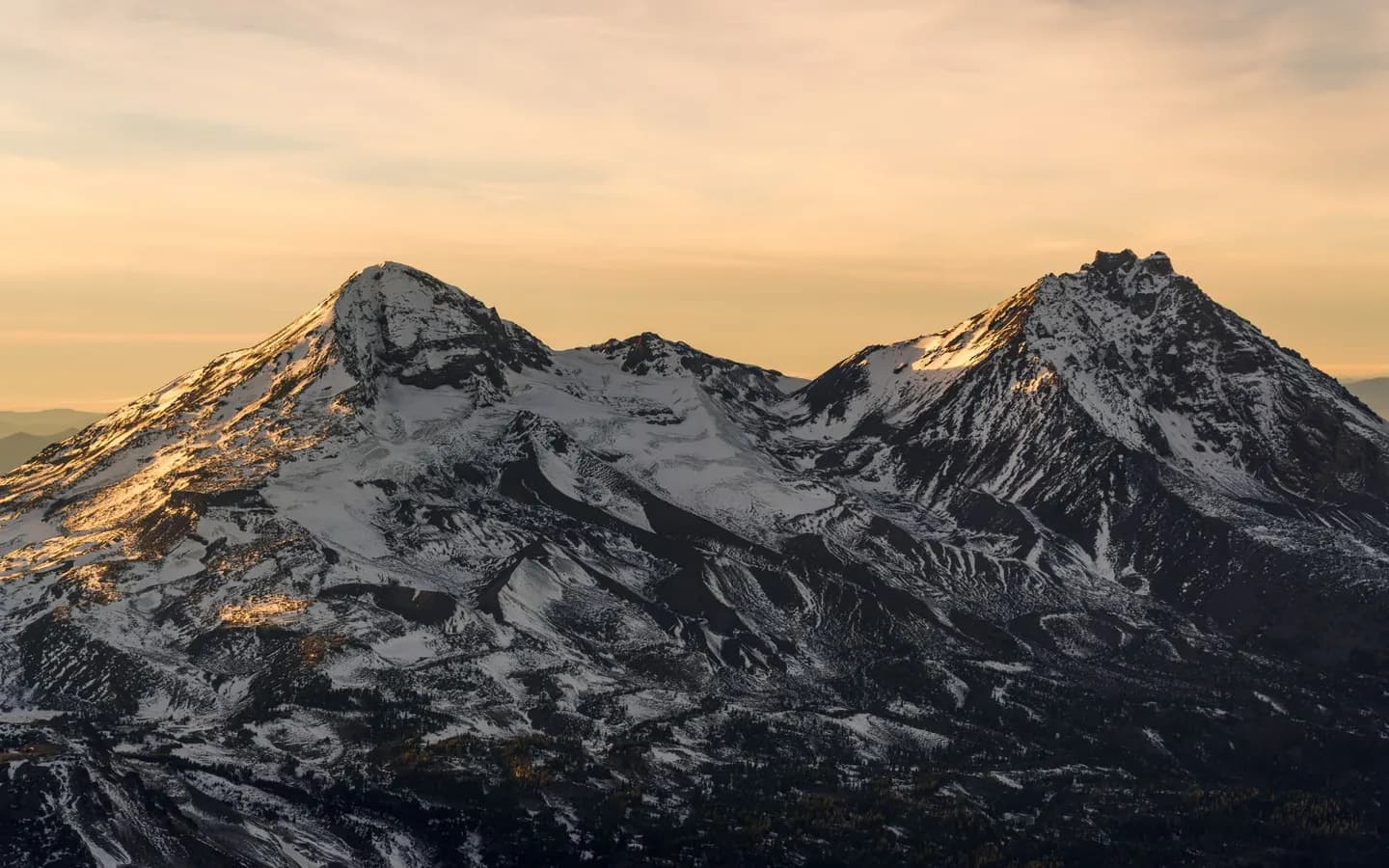 Snow-capped mountains at sunset near Bend, Oregon