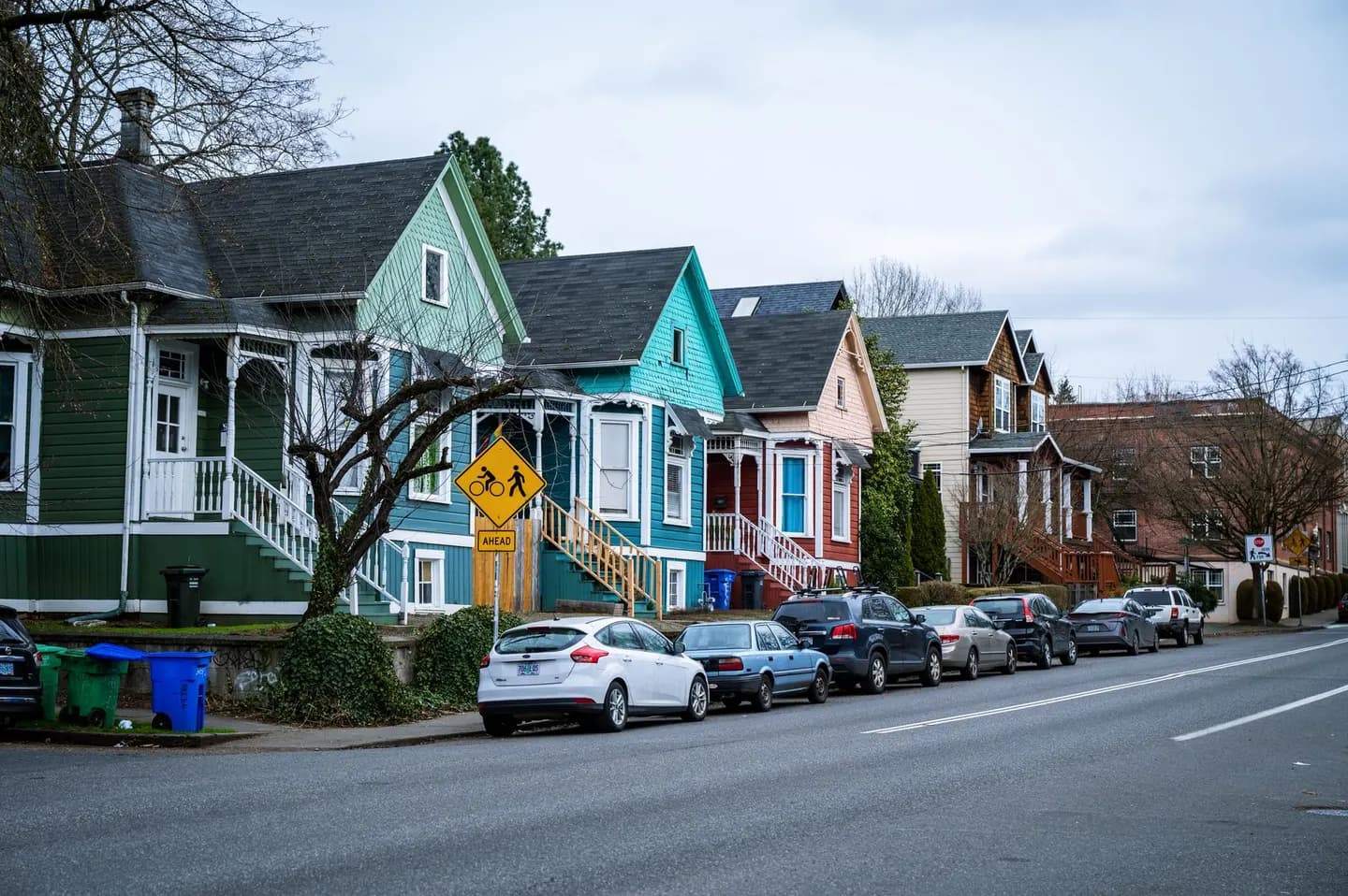 Colorful houses on a street in a Portland, Oregon suburb